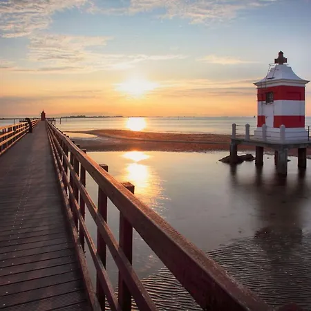 Oasis In Lignano Pineta Линьяно-Саббьядоро