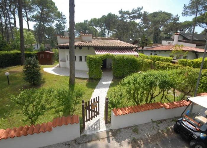 Вилла Oasis In Lignano Pineta Линьяно-Саббьядоро