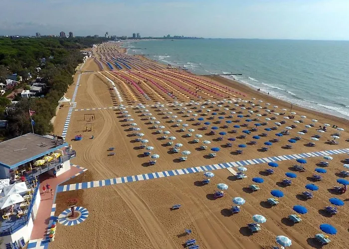 Oasis In Lignano Pineta Вилла Линьяно-Саббьядоро